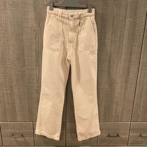 ZARA Creamy Beige Cargo Jeans‎ Pants Large Pockets.